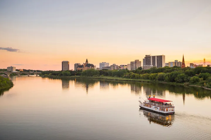 saskatoon river cruise boat on south saskatchewan river